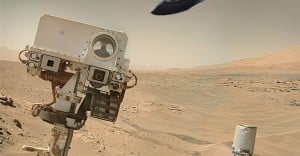 ufo spotted by curiosity on mars