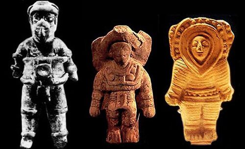 quetzalquatl_spacesuits_alien_sculptures_maya