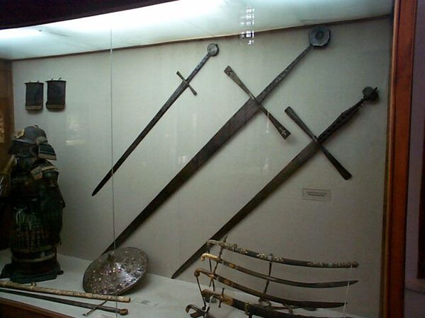 giants swords