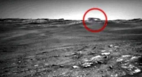 curiosity rover photo ufo