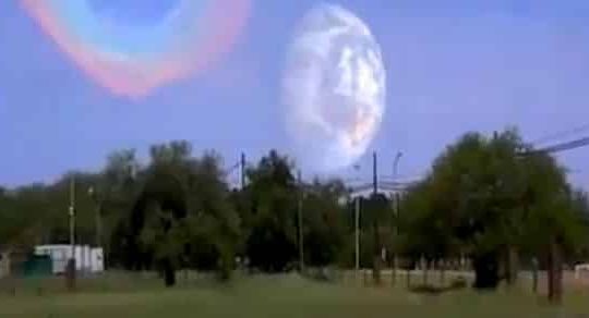 A Planet is Spinning In The Sky Near Russia Caught On Video